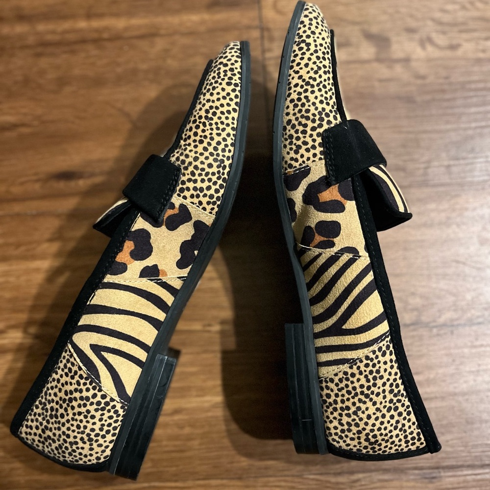 Isaac Mizrahi Black and Tan Zebra-Print Slip-On Loafers - Picture 4 of 6